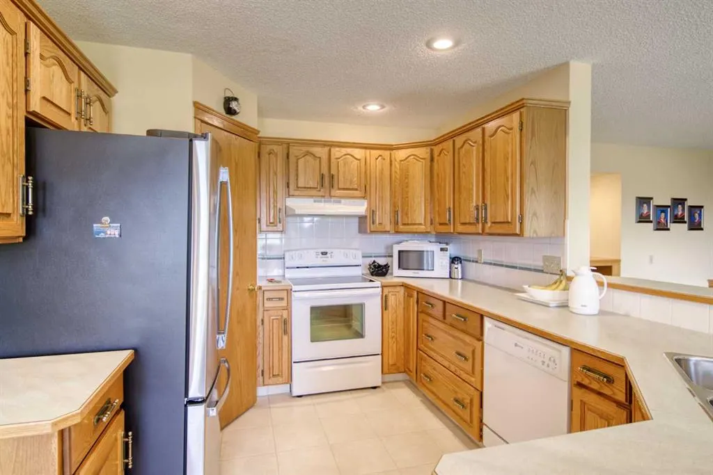 214 Lakeside Greens Place