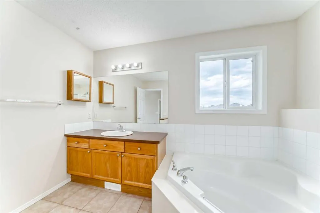 106 Saddletree Drive NE