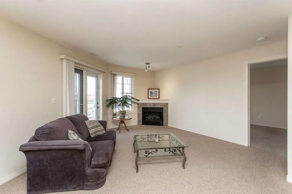 4425 Heritage Way, #207