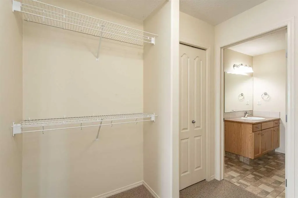 4425 Heritage Way, #207