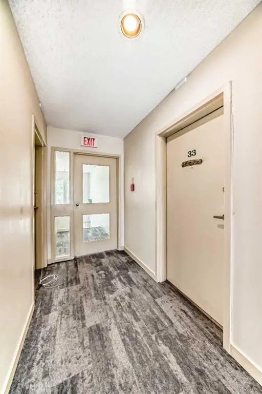2033 Edenwold Heights NW, #33