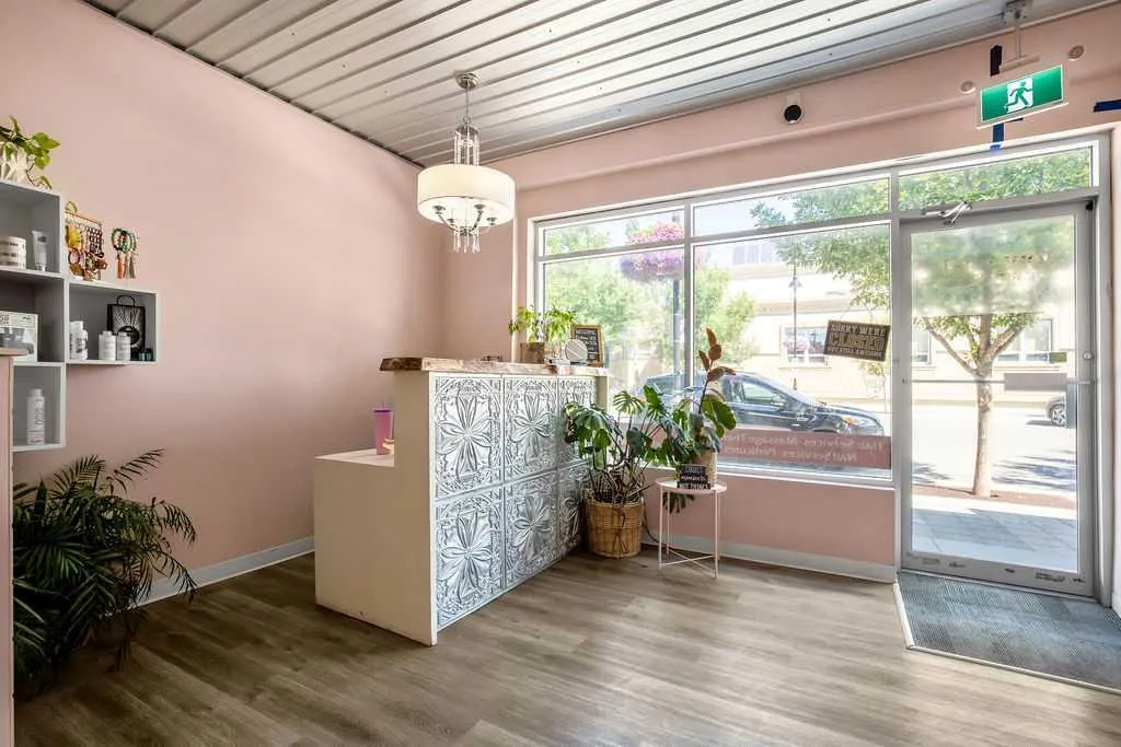 133 5th Avenue SW