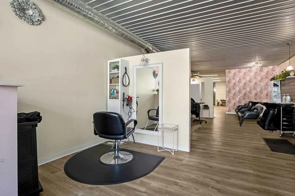 133 5th Avenue SW