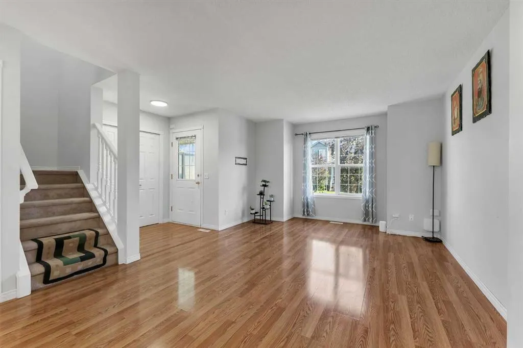 7707 Martha's Haven Park NE, #200