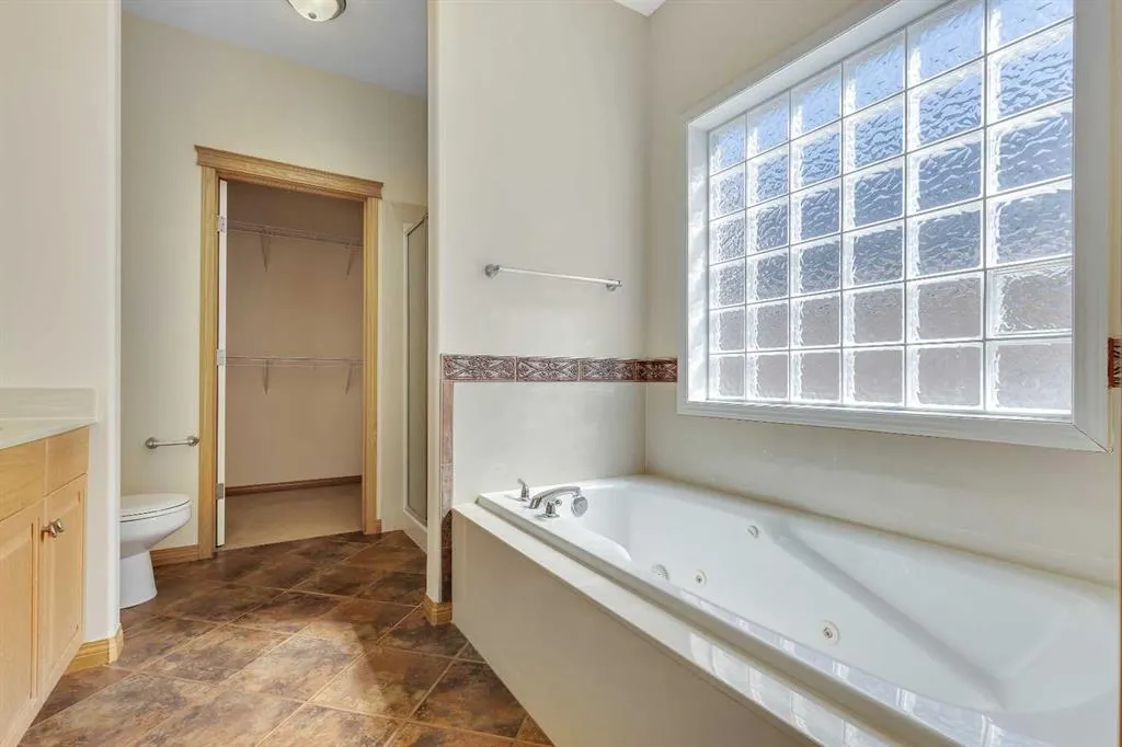 1069 Panorama Hills Landing NW