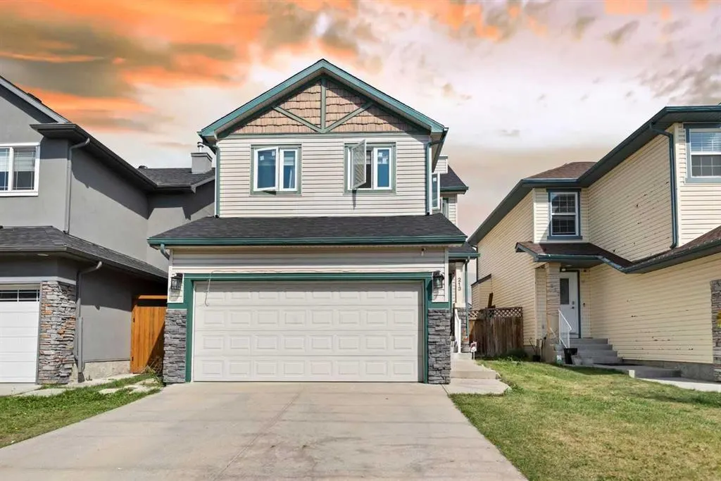 213 Saddlecrest Place