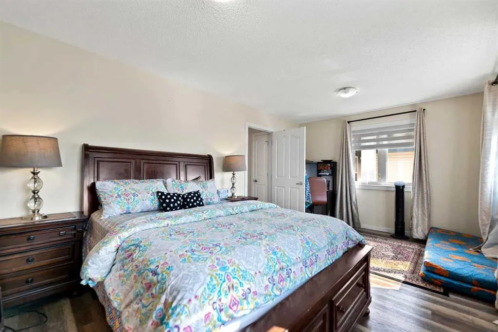 213 Saddlecrest Place