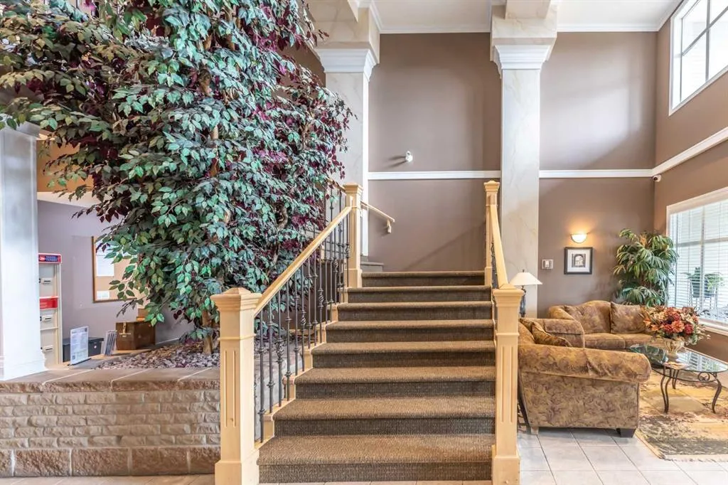 1010 Arbour Lake Road NW, #1206