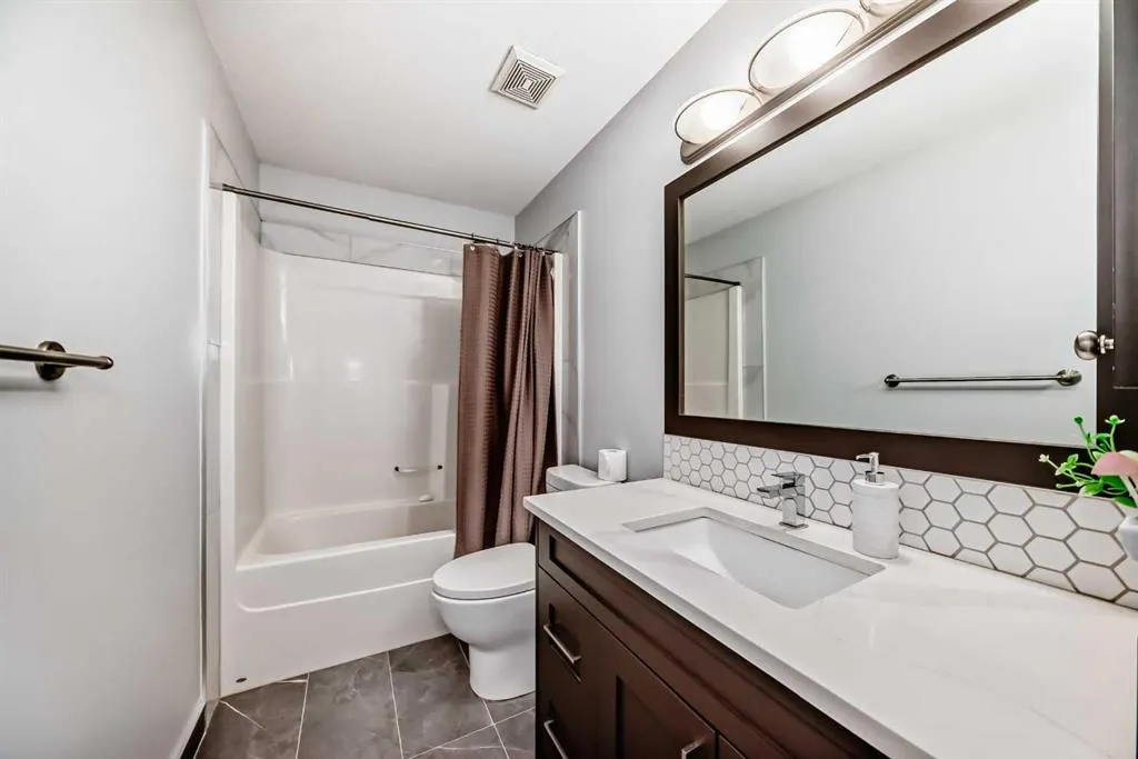 172 SPRINGMERE Grove