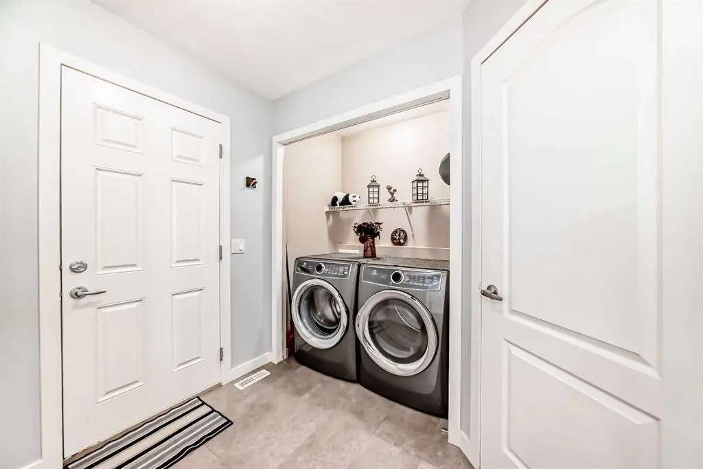 172 SPRINGMERE Grove