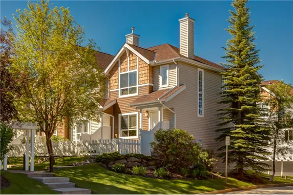 46 Tuscany Court NW