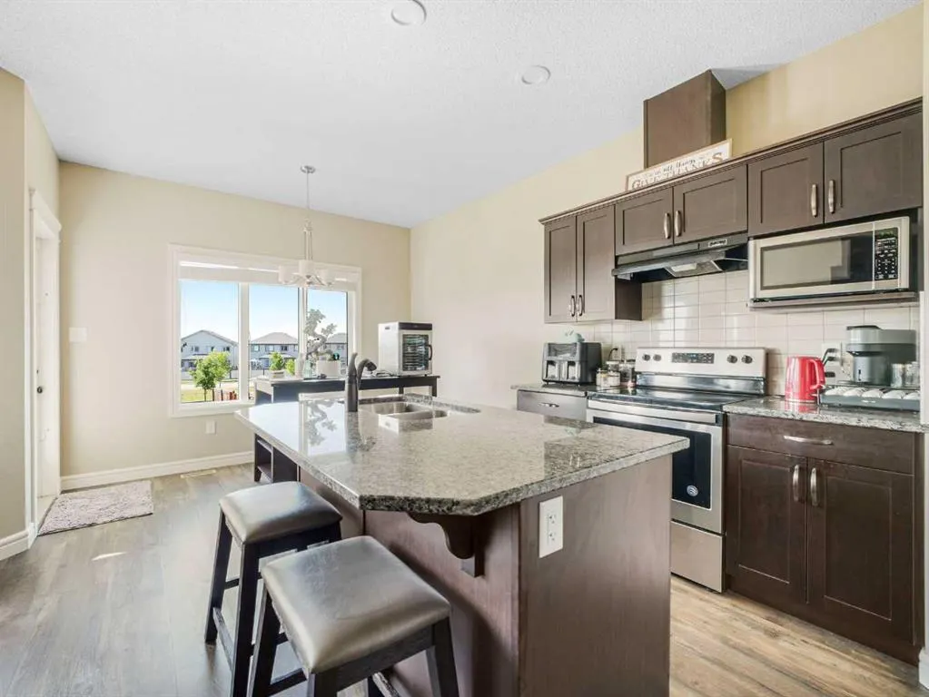 958 Morris Way