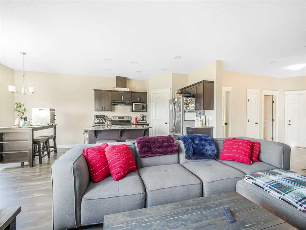 958 Morris Way