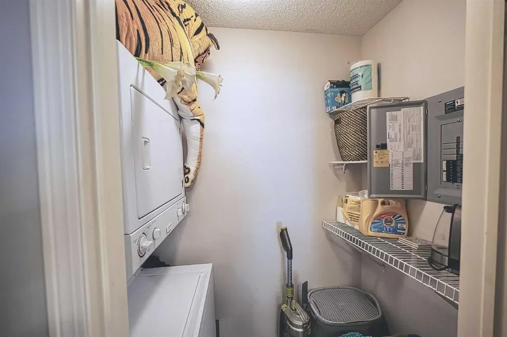 950 Arbour Lake Road NW, #2115