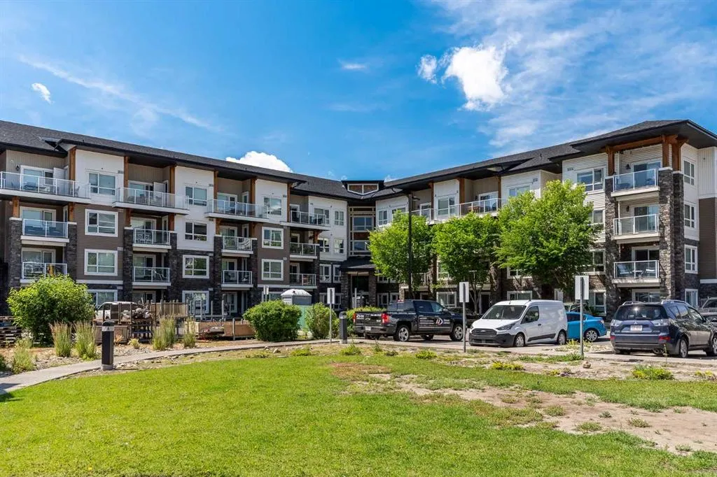 240 SkyView Ranch Road NE, #4311
