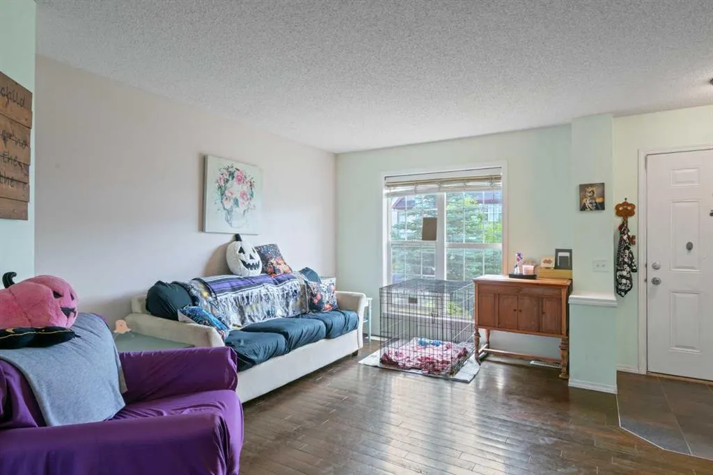 25 Elgin Meadows View SE