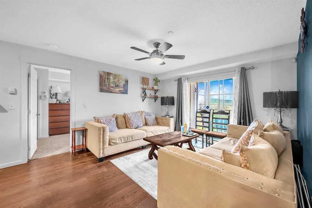 279 Copperpond Common SE, #3105