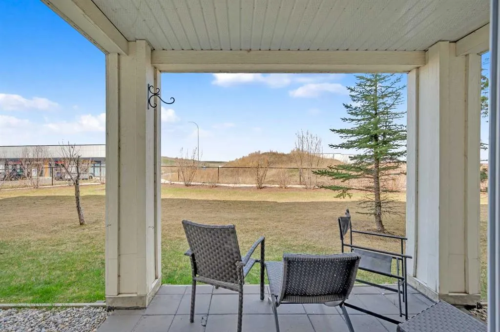 279 Copperpond Common SE, #3105