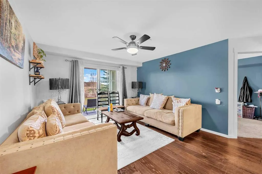 279 Copperpond Common SE, #3105