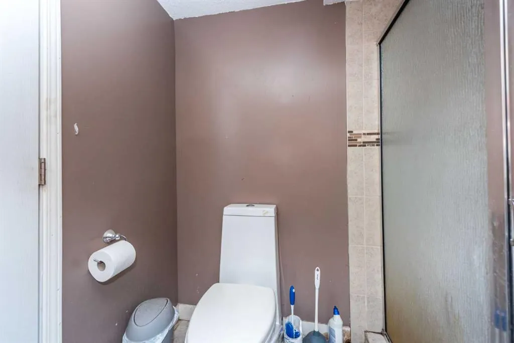 229 Martinglen Way NE
