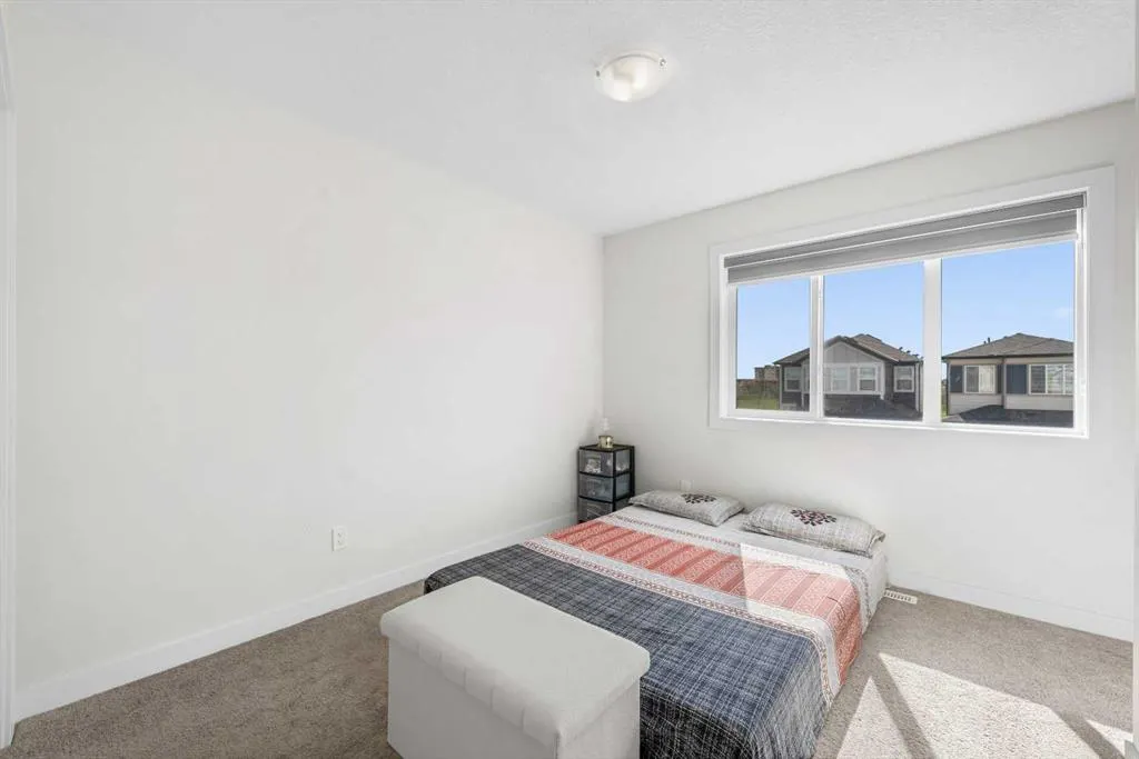 260 Cornerbrook Drive NE