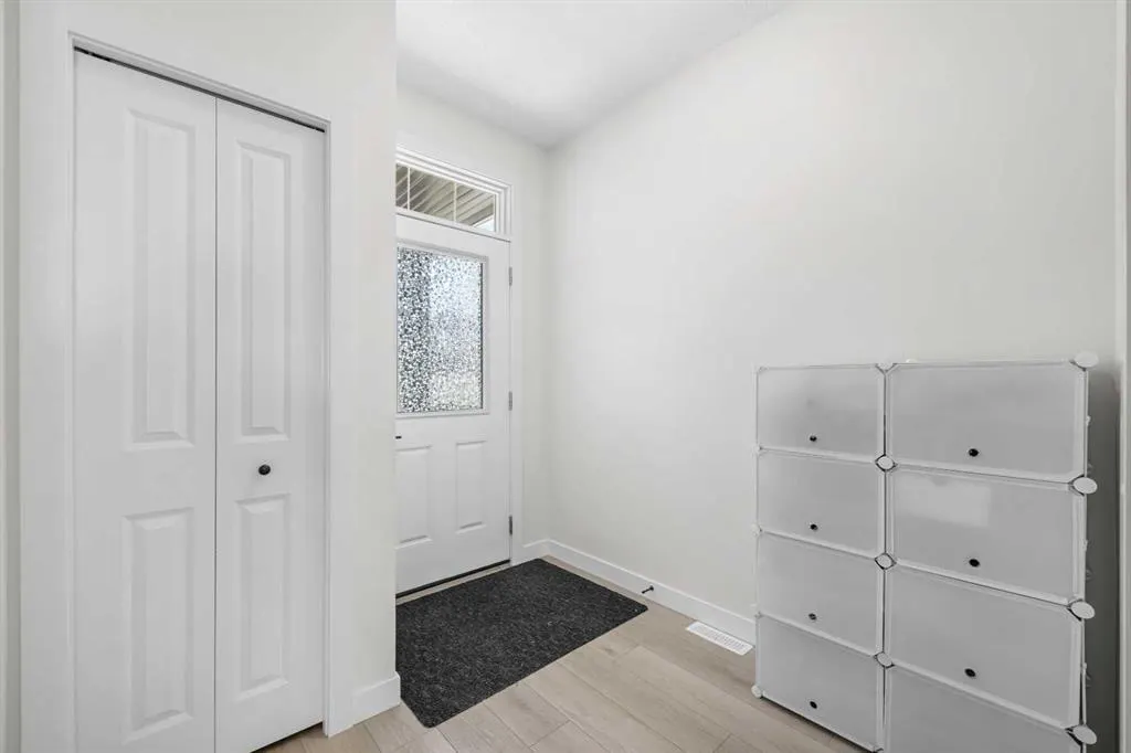 260 Cornerbrook Drive NE