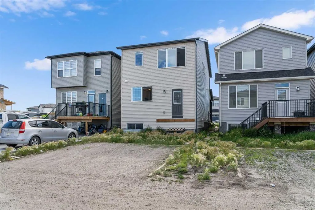 260 Cornerbrook Drive NE