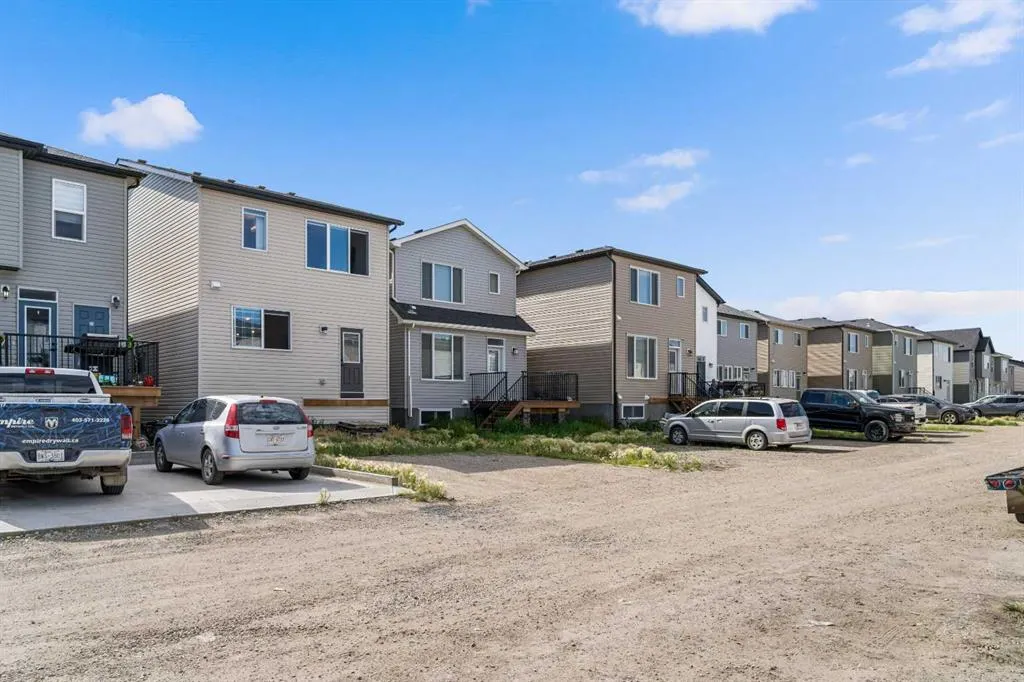 260 Cornerbrook Drive NE