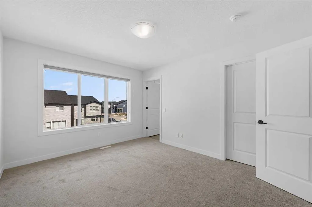 260 Cornerbrook Drive NE