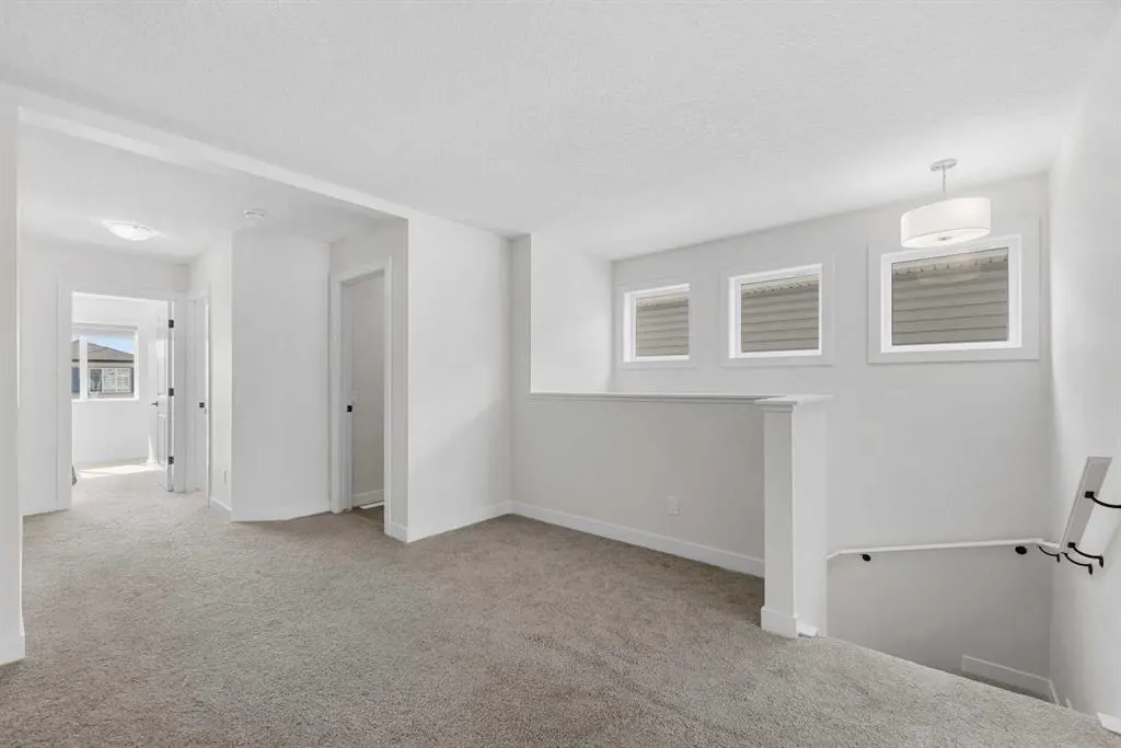 260 Cornerbrook Drive NE