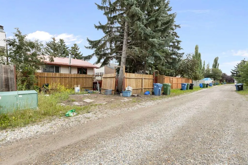 55 Strathcona Close