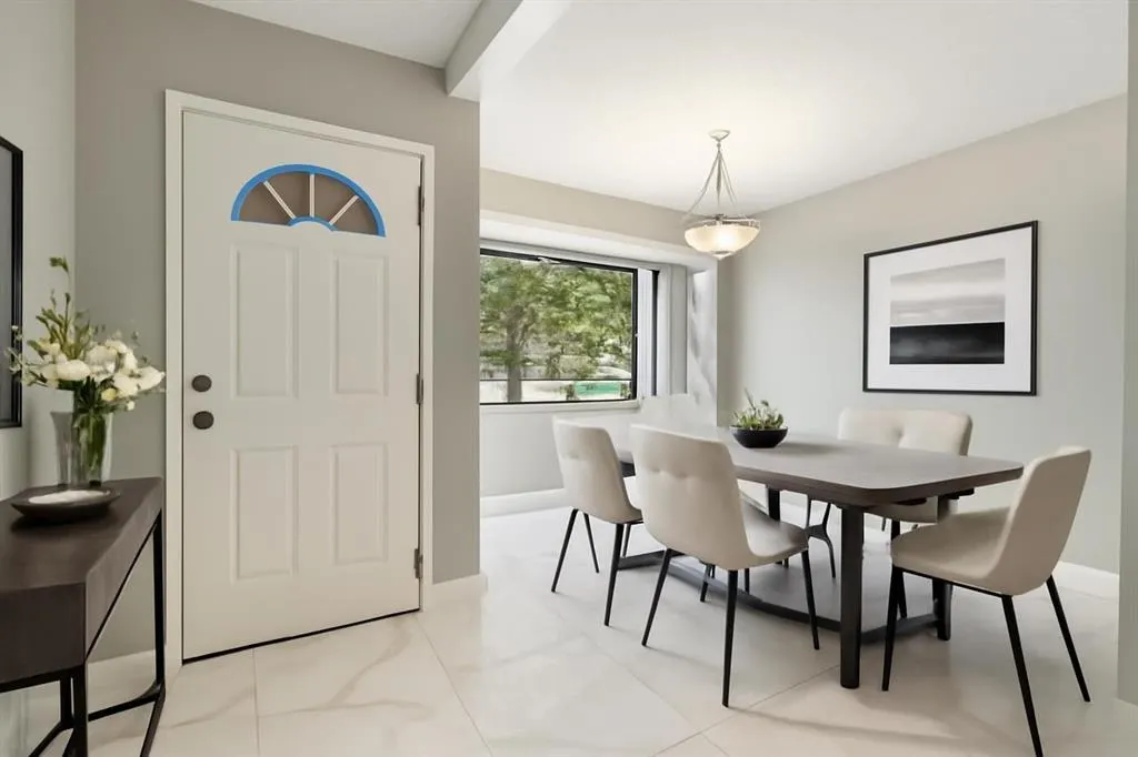55 Strathcona Close