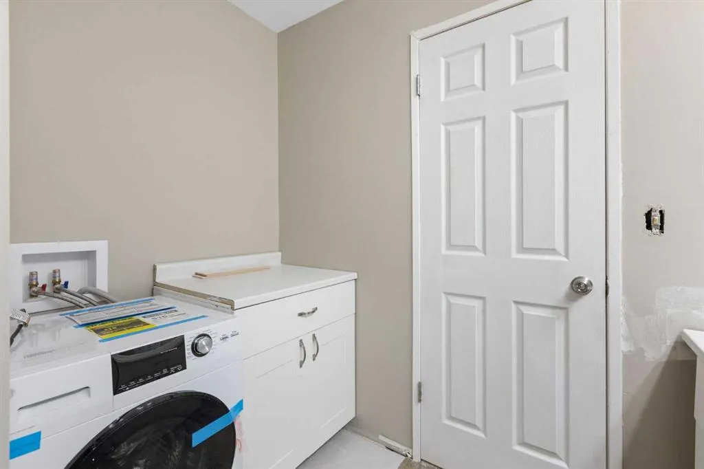 55 Strathcona Close
