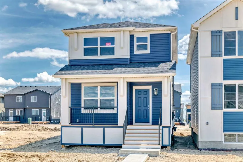 18 Corner Glen Grove NE