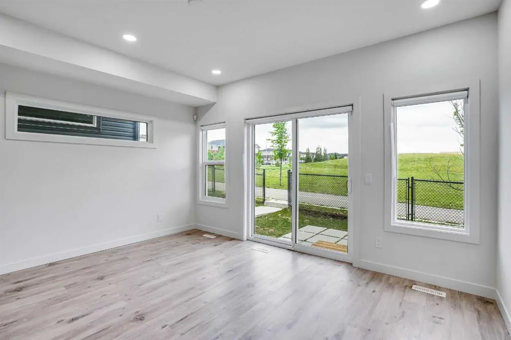116 Saddlestone Heath NE, #106