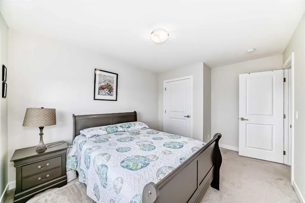 128 Savanna Lane NE