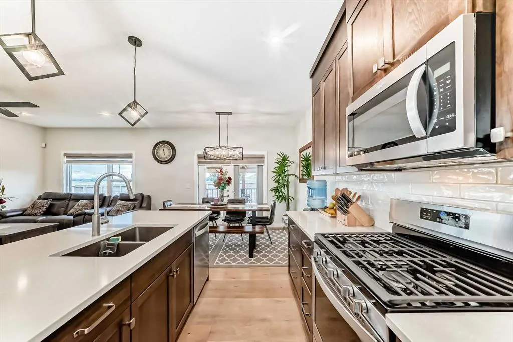 128 Savanna Lane NE