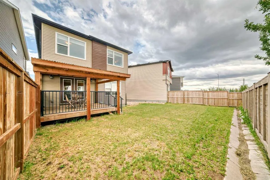 128 Savanna Lane NE
