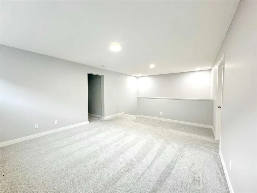 14 Sundown Close