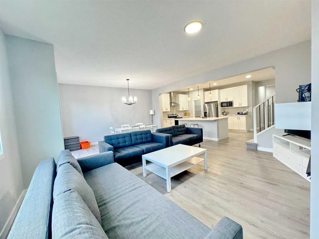 14 Sundown Close