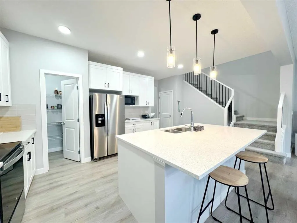 14 Sundown Close