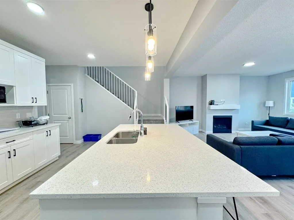14 Sundown Close