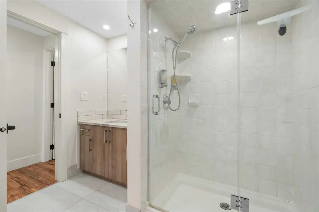 31 Biggar Heights Bay