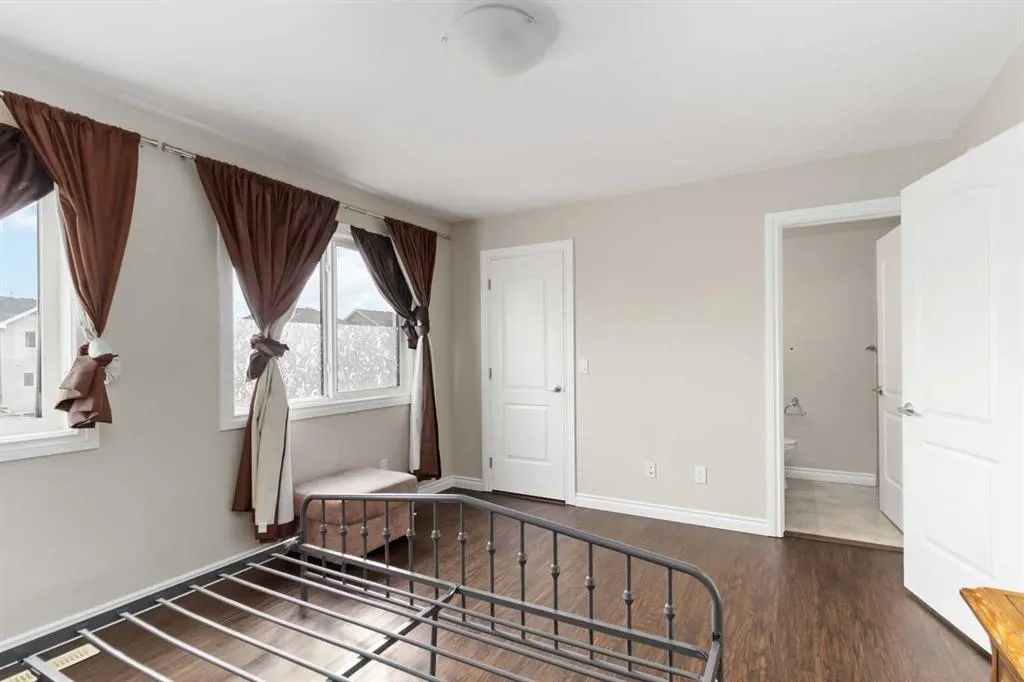 240 Comeau Crescent