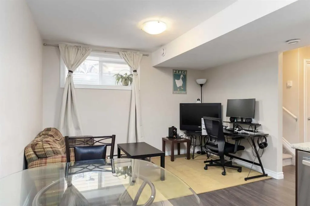 240 Comeau Crescent