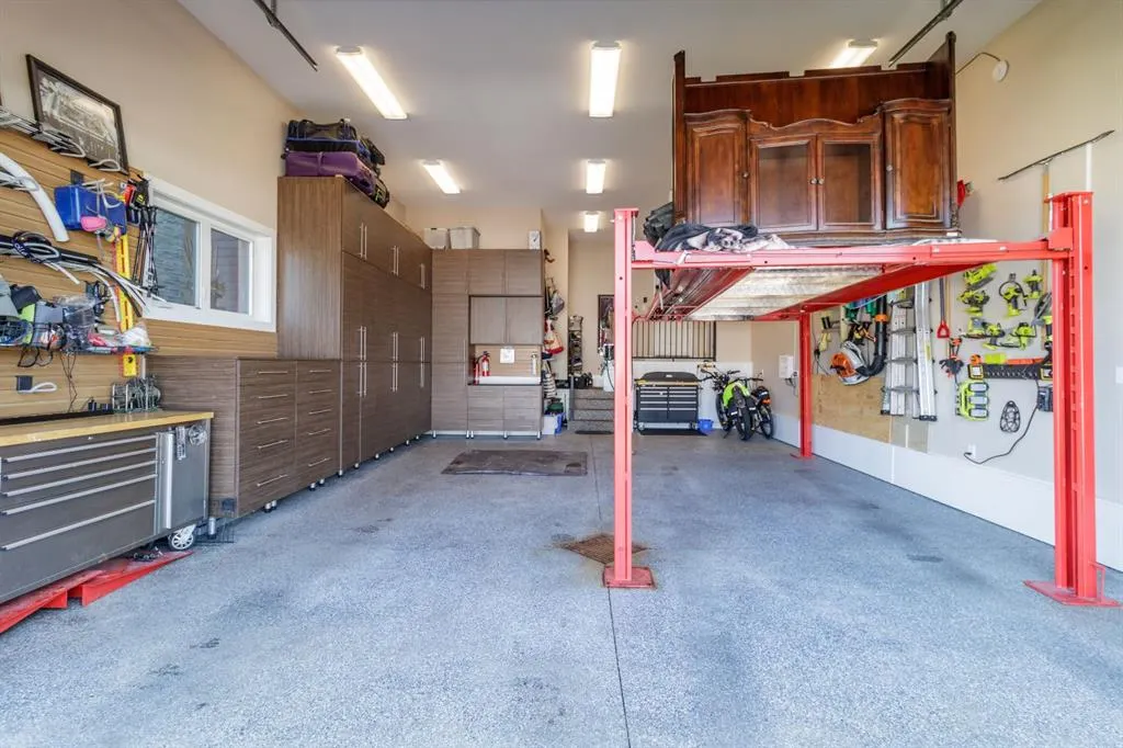 57 Lazaro Close