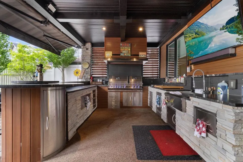 57 Lazaro Close
