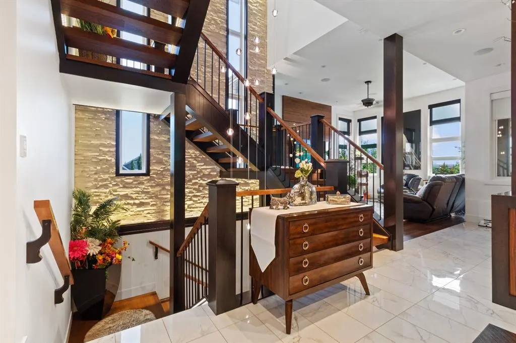 57 Lazaro Close