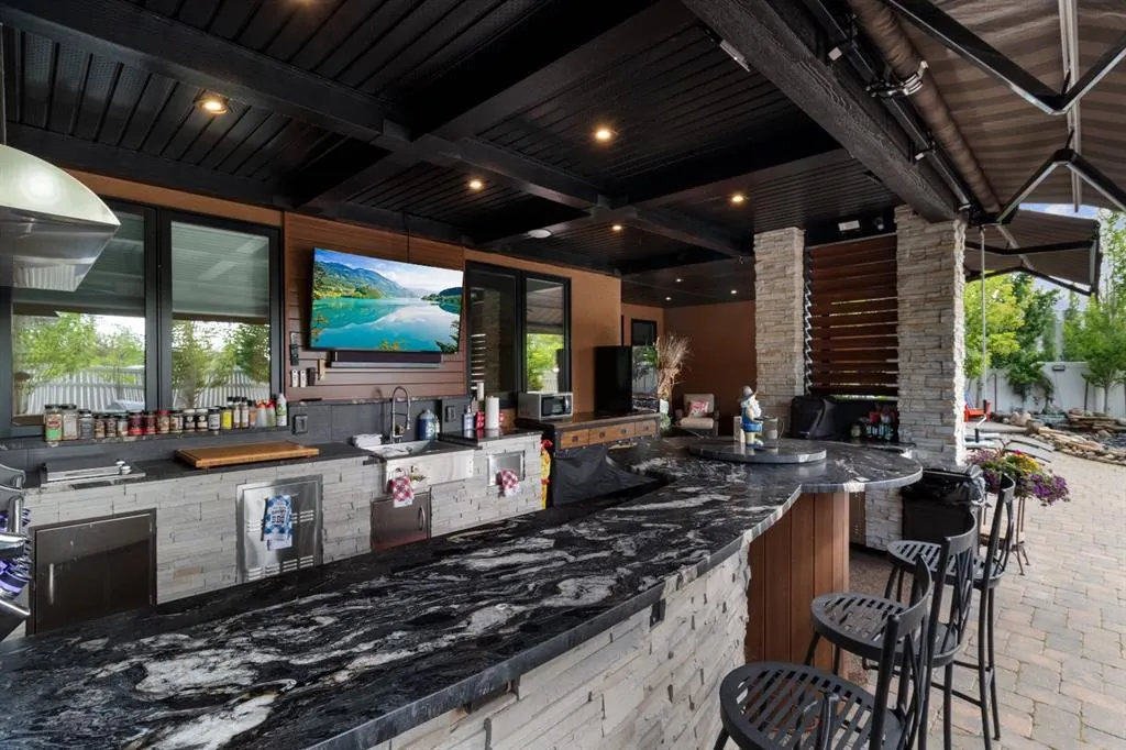 57 Lazaro Close