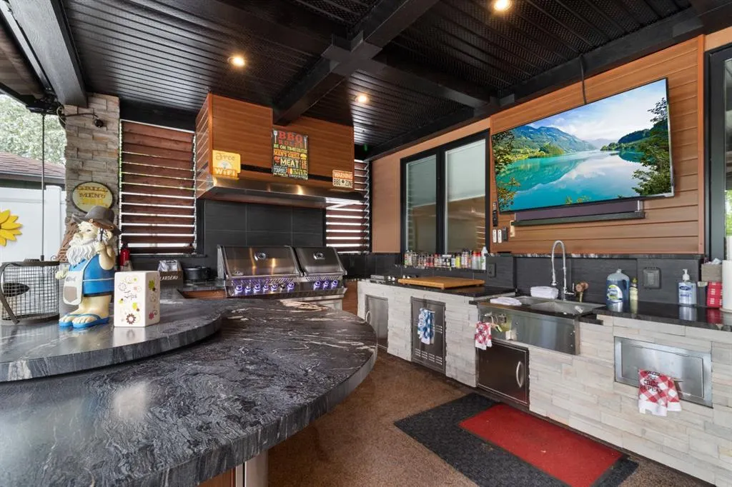 57 Lazaro Close